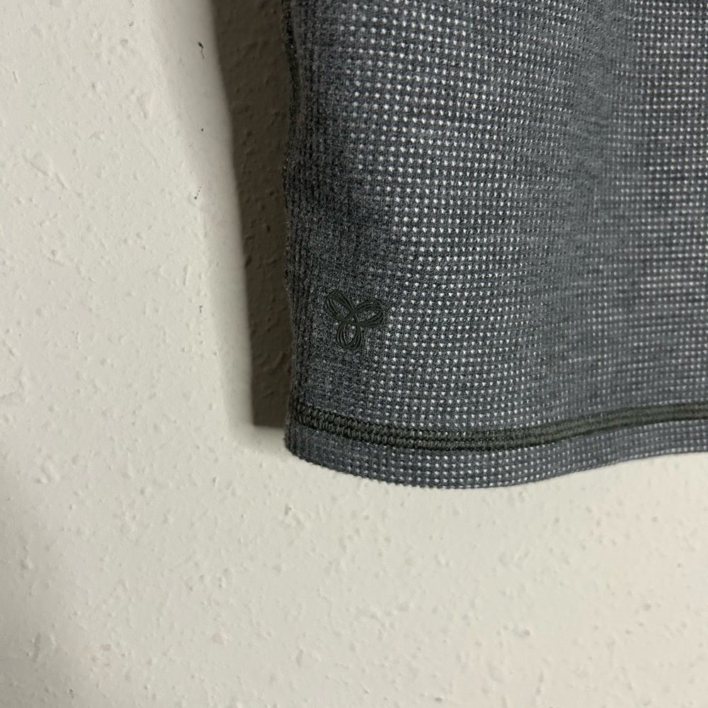 Aritzia TNA Waffle Knit Crop Tee Size M - Picture 6 of 9